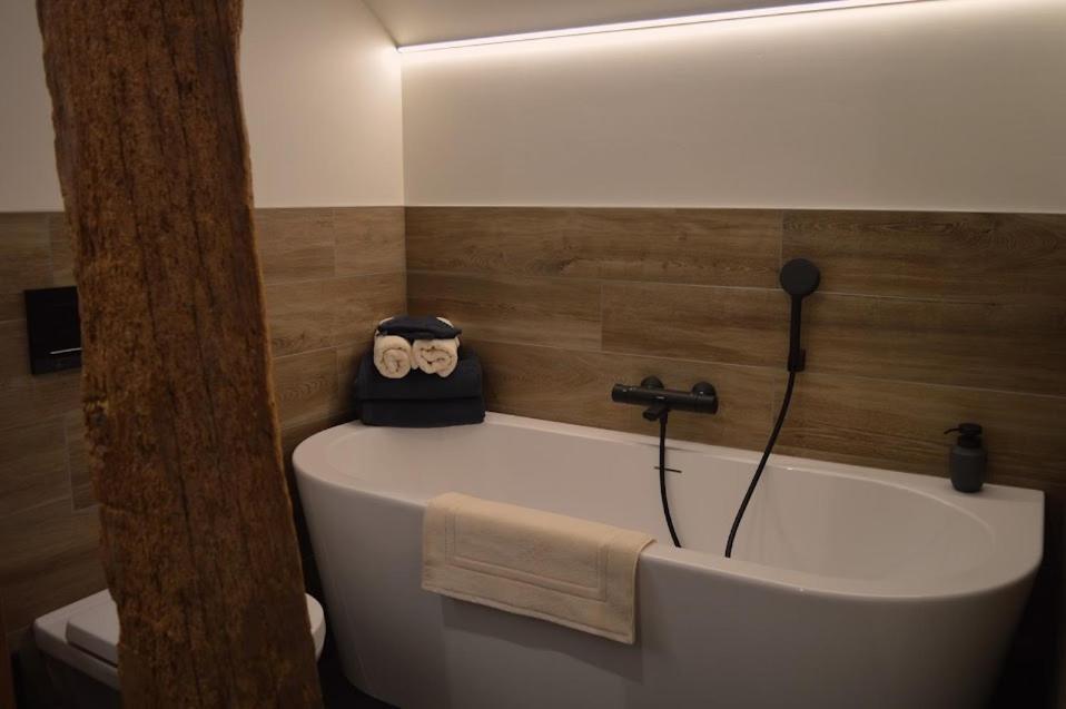 ÉrezéeLa Jardiniere住宿加早餐旅馆 外观 照片